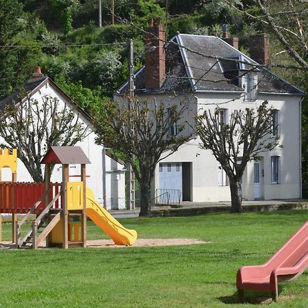 Au Bord De L'Eau Appartement 50 M2 Chambon-sur-Voueize ภายนอก รูปภาพ