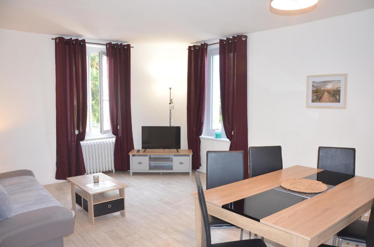 Au Bord De L'Eau Appartement 50 M2 Chambon-sur-Voueize ภายนอก รูปภาพ