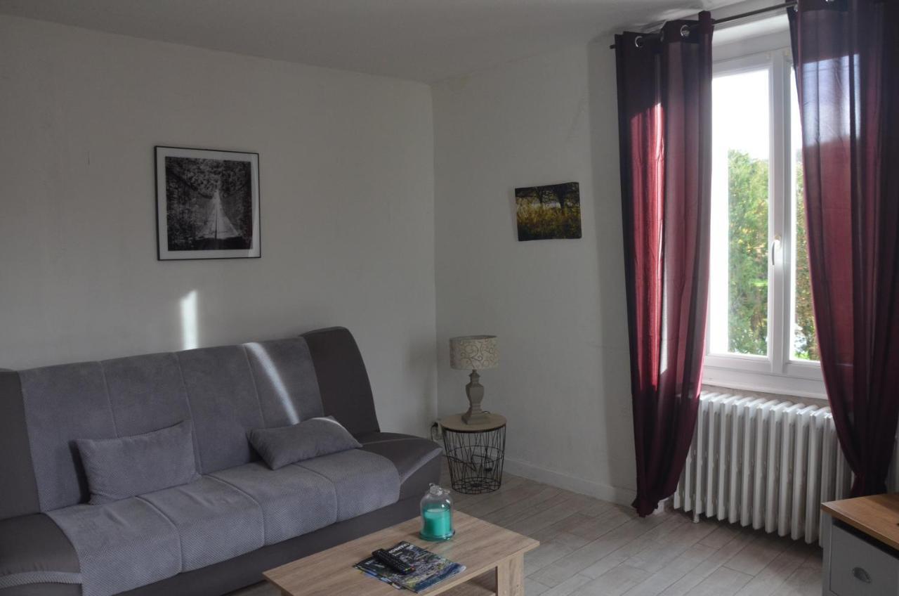 Au Bord De L'Eau Appartement 50 M2 Chambon-sur-Voueize ภายนอก รูปภาพ
